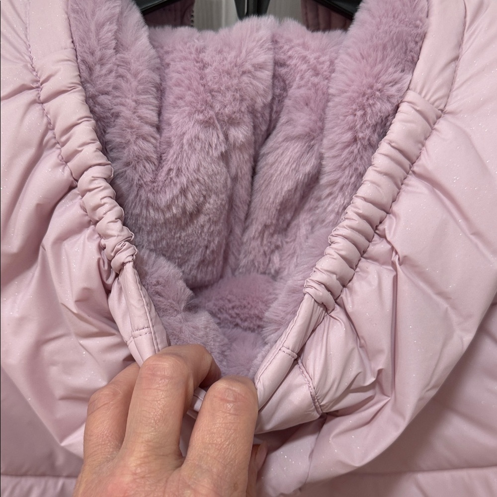 NWT Under Armour Light Pink/Lilac Kids Hooded Puffer Jacket - Picture 13 of 16